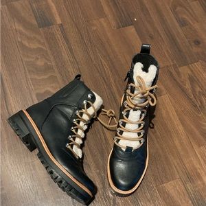 Nine West black soft vegan leather boots Women’s 7